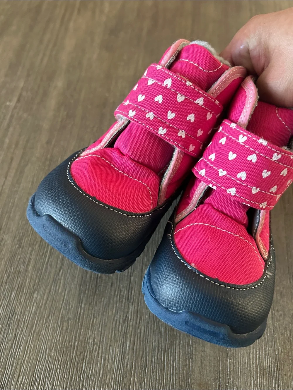See Kai run Pink Heart Winter Boots - Cozy Insulated Toddler Shoes, Sz. 8, S/New